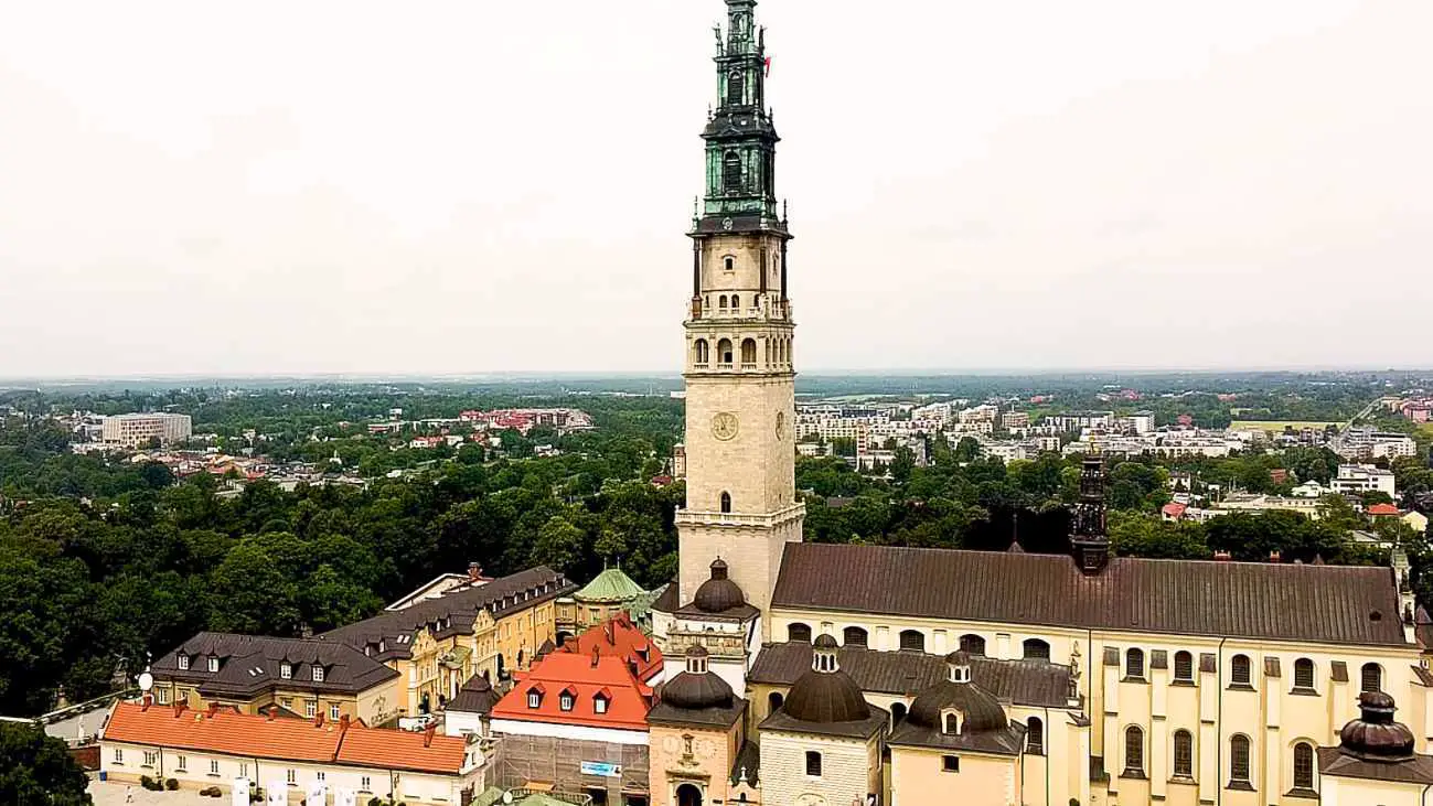 how-many-churches-are-there-in-poland-lonely-poland